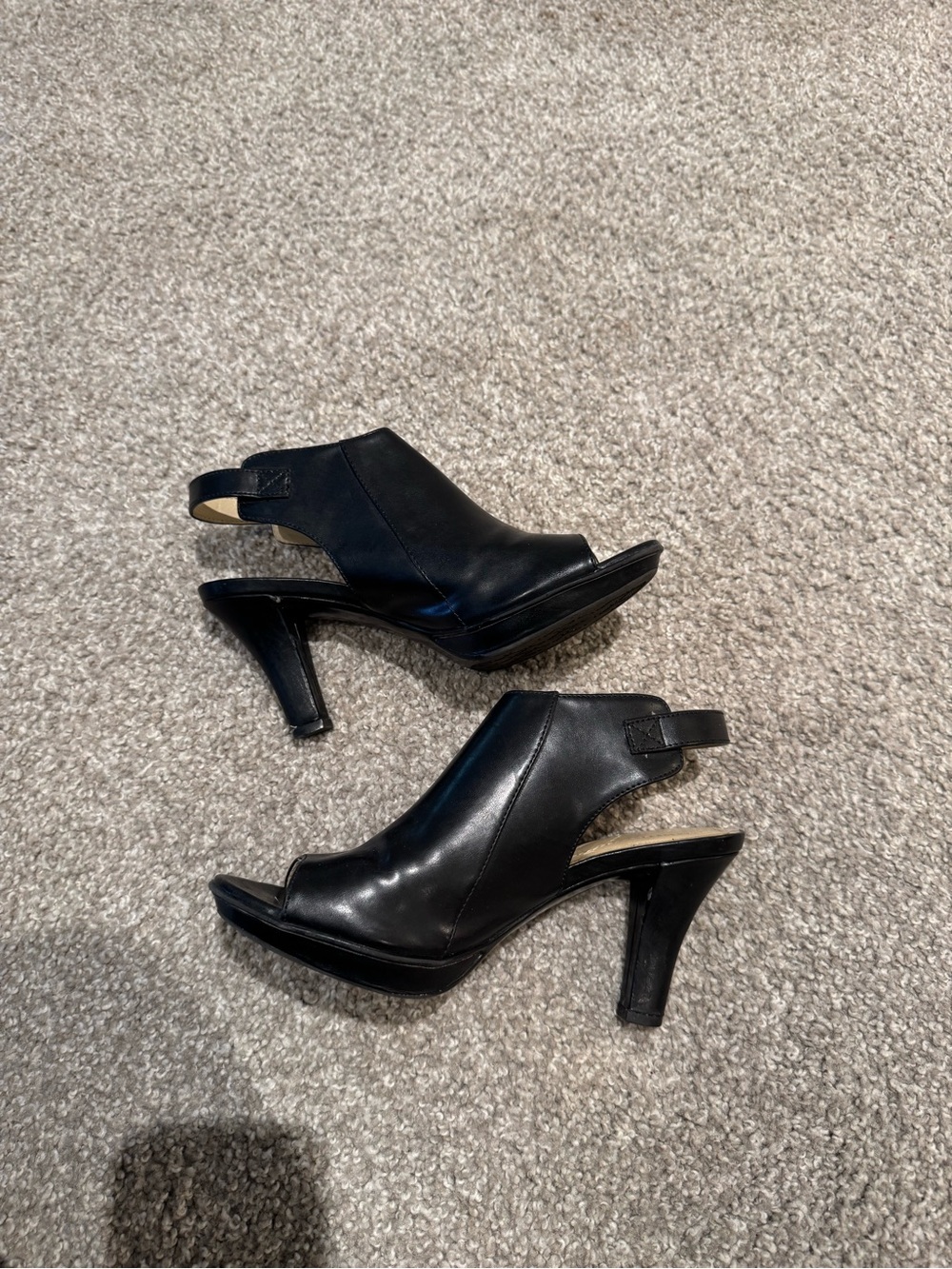 Naturalizer Black Open-Toe Faux Leather Slingback Mules